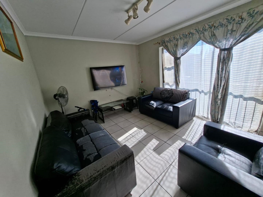 2 Bedroom Property for Sale in Sanlamhof Western Cape